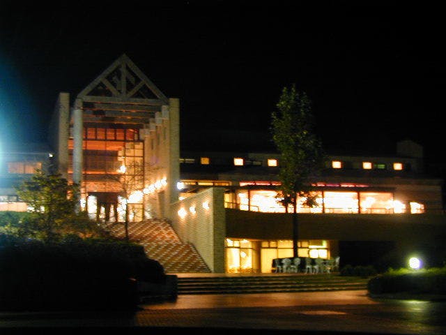 호텔 외관 (야경)