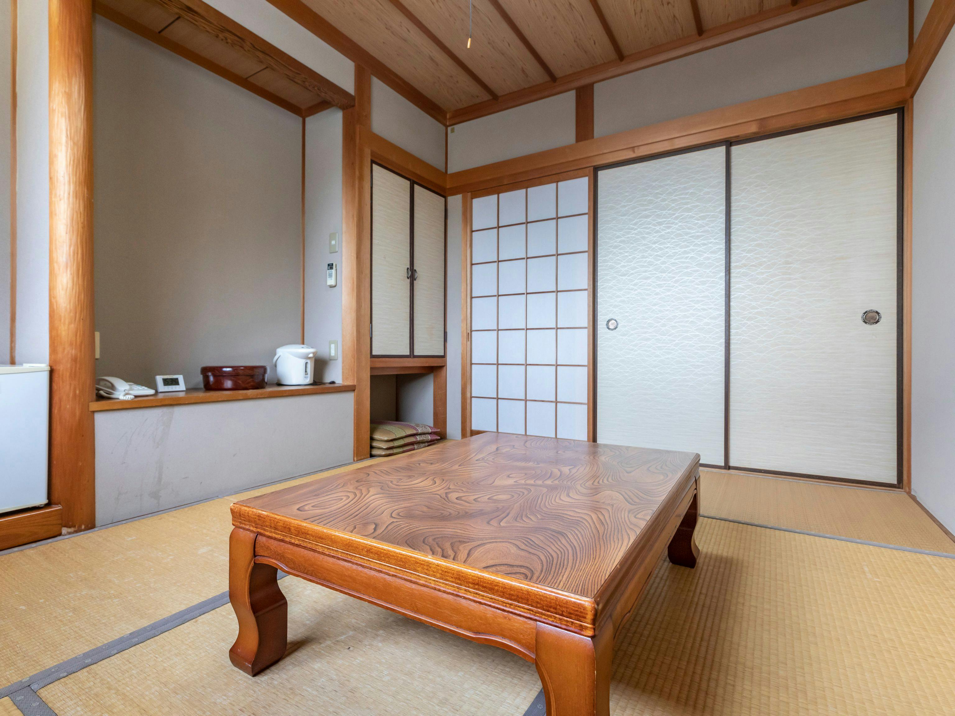 일본식 방 1~3명, 욕실 공용