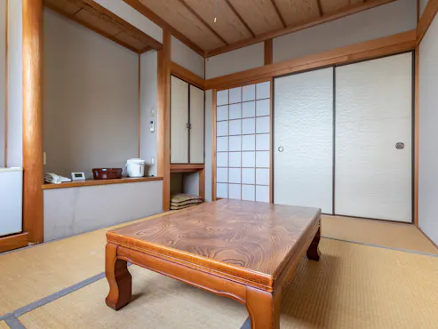 일본식 방 1~3명, 욕실 공용