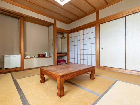 일본식 방 1~4명, 욕실 공용