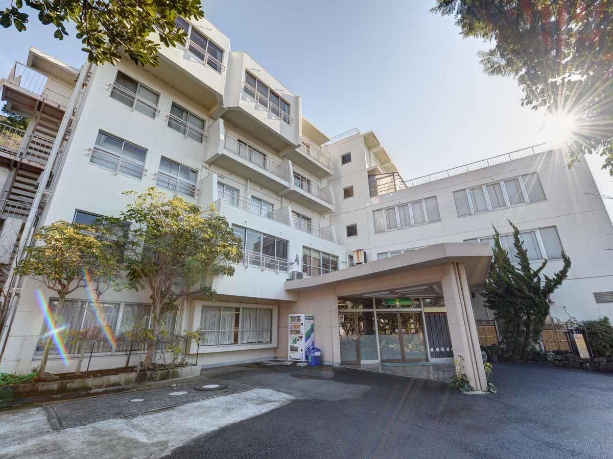 *【ภายนอก】ที่พักน้ำพุร้อนที่เดินทางสะดวกจากสถานี Numazu