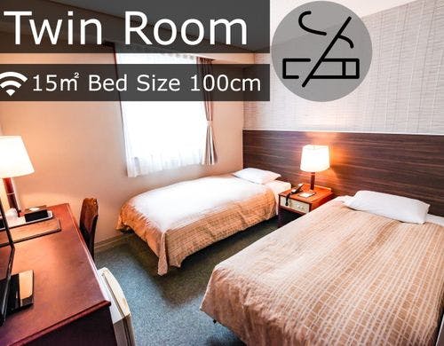 バスルーム（シャワートイレ完備）