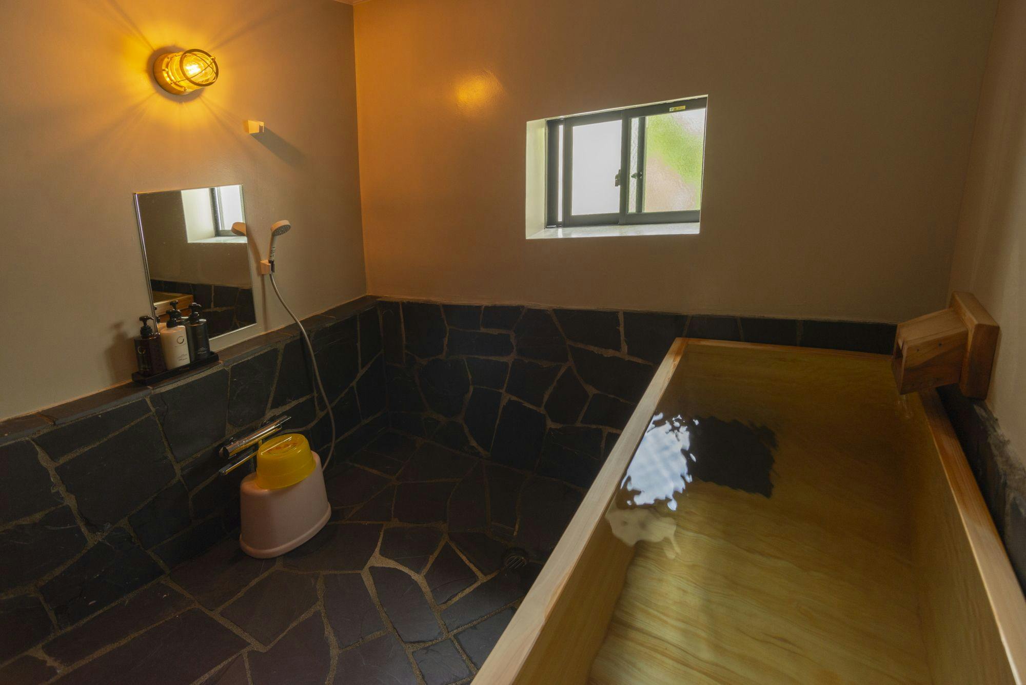 【私人浴池】免費。