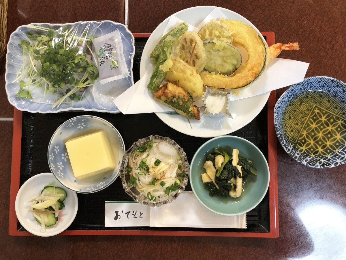 ตัวอย่างอาหารเย็น