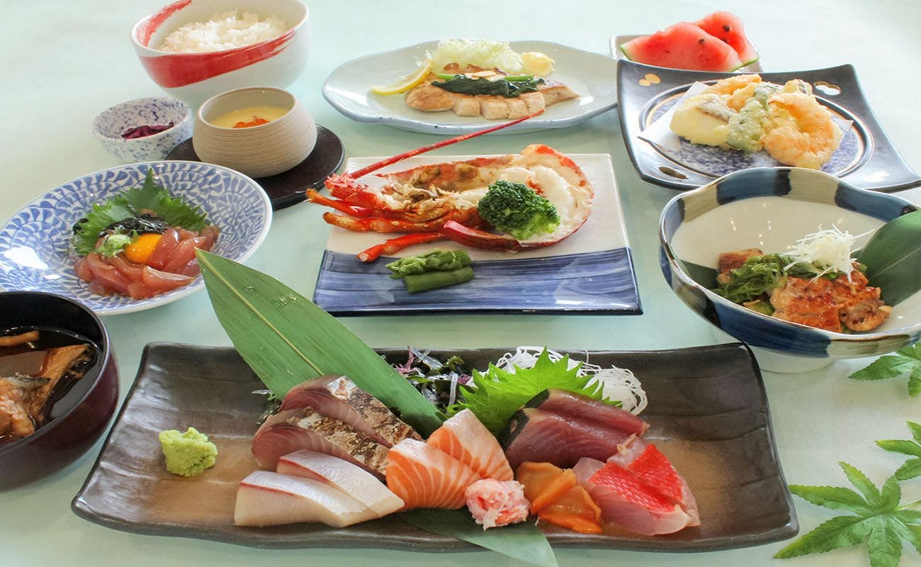 타이라 레스토랑 요리 이미지.