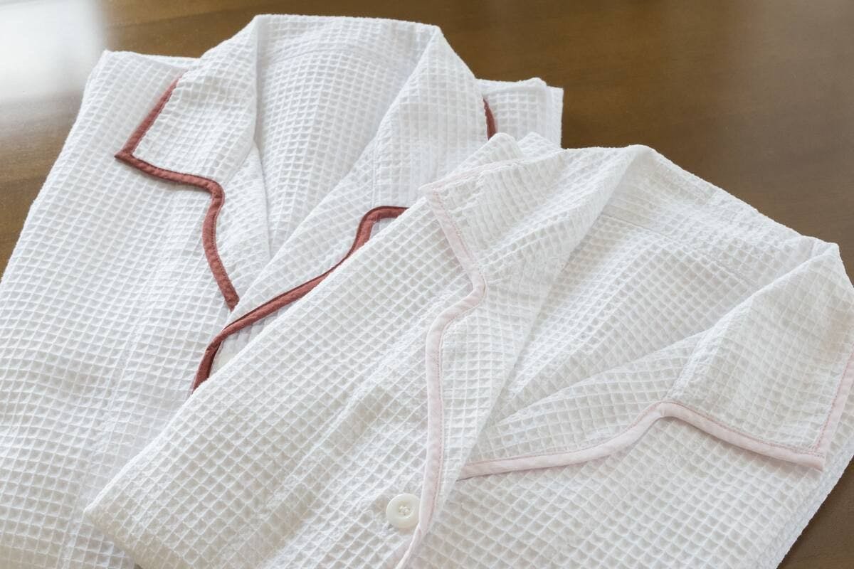 ชุดนอนมีแยกชายหญิง เฉพาะสำหรับผู้ใหญ่เท่านั้น