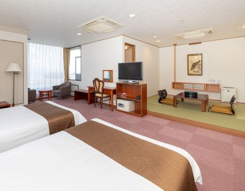 *【湖側ファミリー和洋室・展望つぼ湯付（