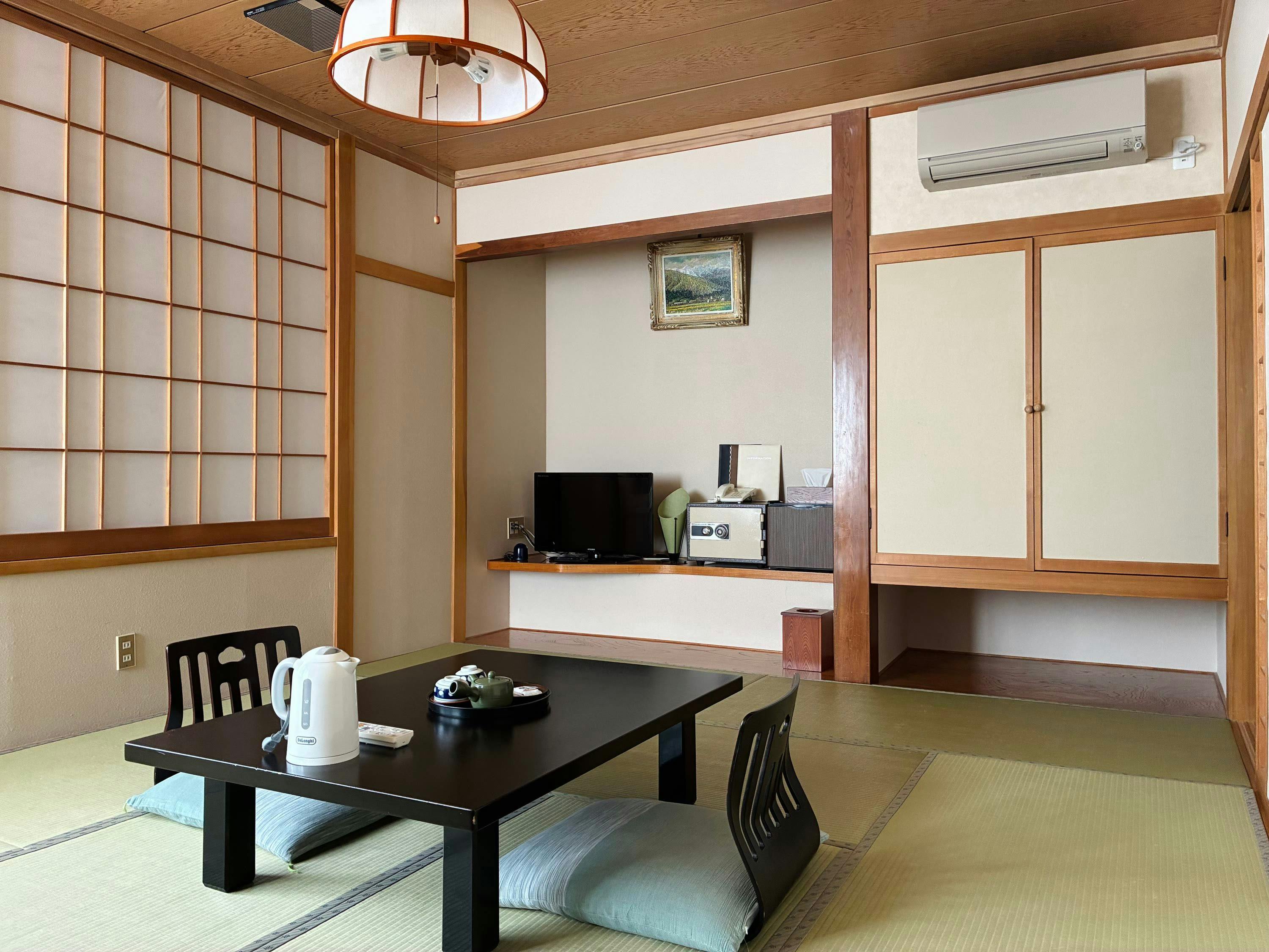 Shinshu Hakuba Happo Onsen Shirouma-so