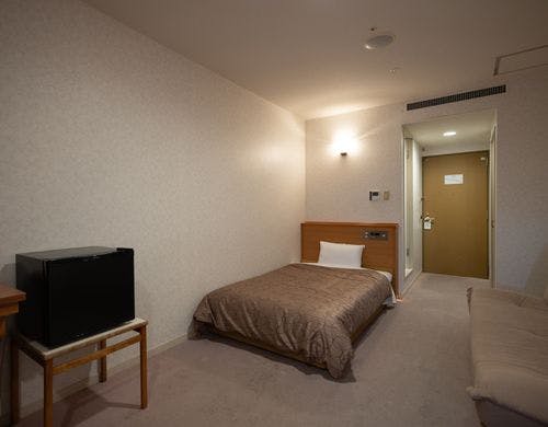 【本館】セミダブル　窓側向き