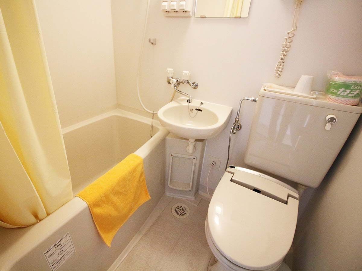 ห้องน้ำเป็นแบบยูนิต