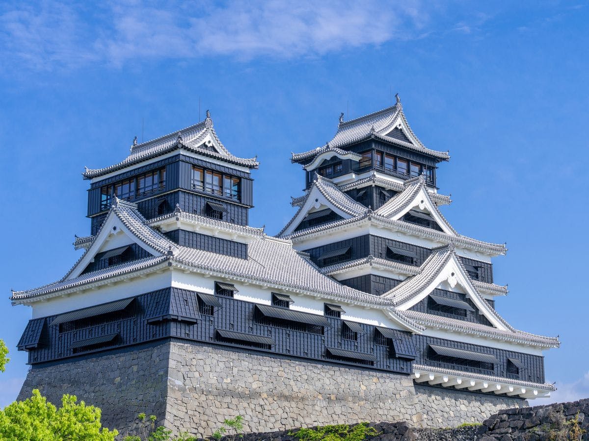 Kumamoto Castle / Kira-kira 10 minit berjalan kaki dari Hotel.