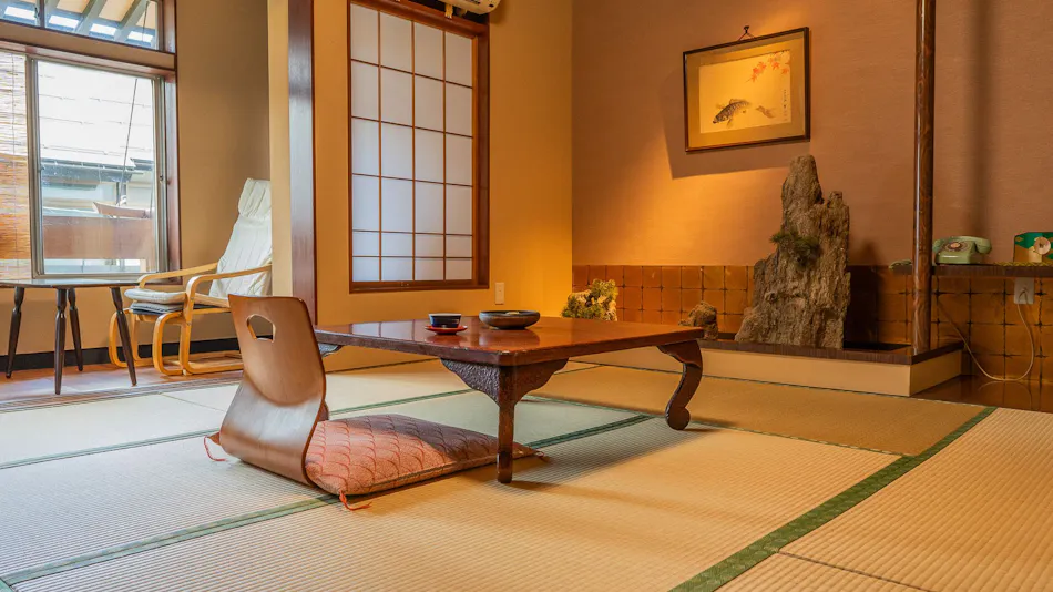 Relaxing In-Room Dining and Free-Flowing Hot Springs Inn Yudanaka Onsen Yasushirokan