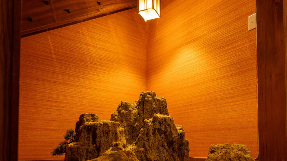 Relaxing In-Room Dining and Free-Flowing Hot Springs Inn Yudanaka Onsen Yasushirokan
