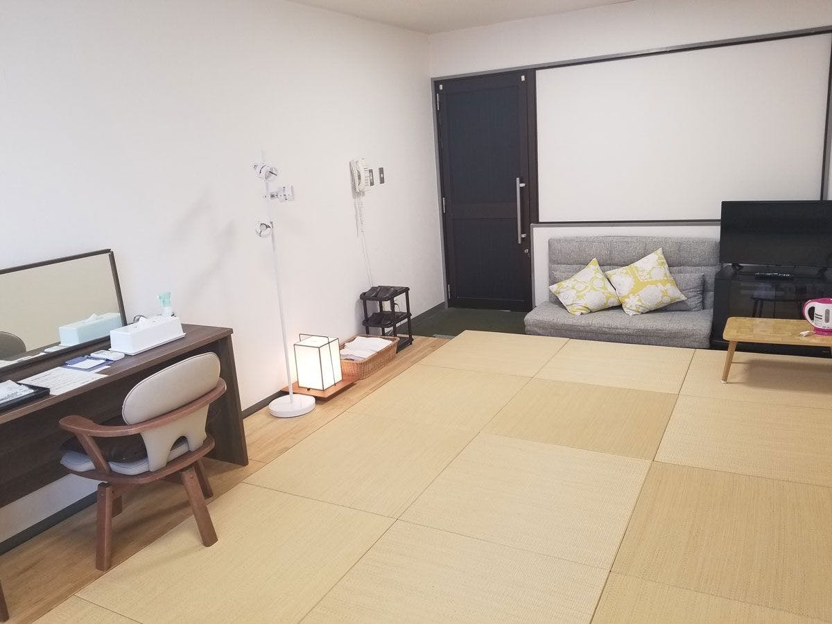 *Kamar Gaya Jepang dengan Kondisi Khusus (Contoh Kamar)