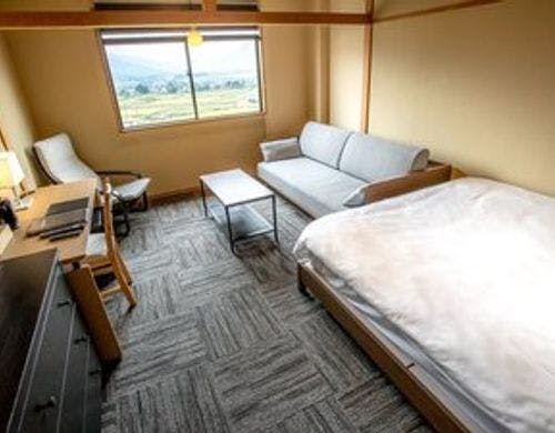 クイーンベッド セミダブルツインルーム