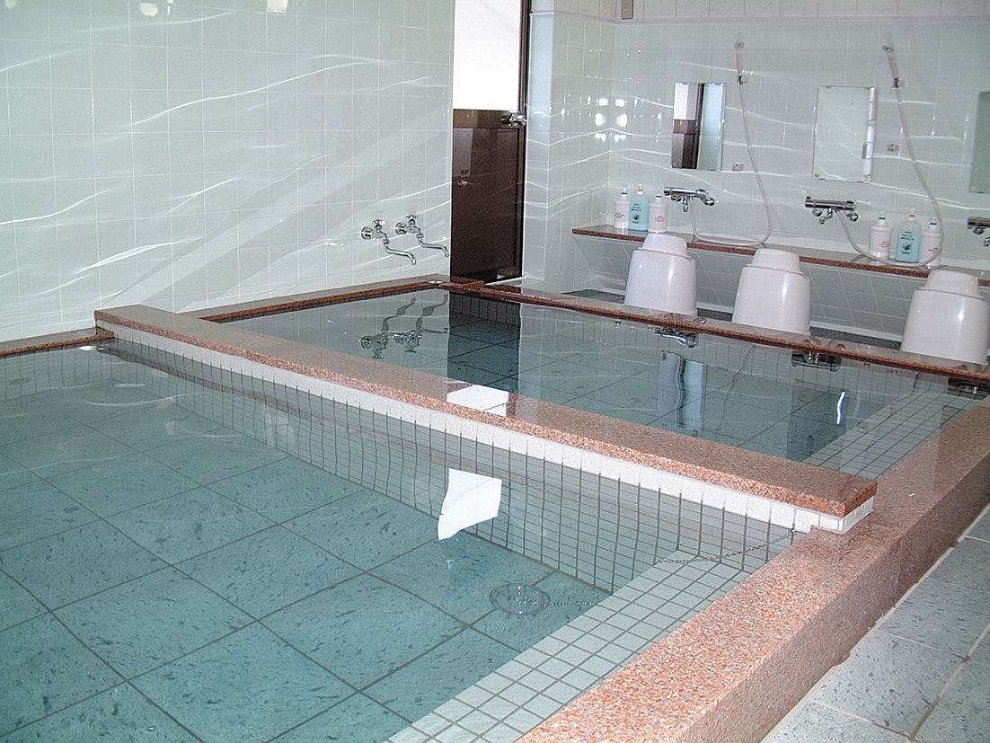 ห้องอาบน้ำสาธารณะ