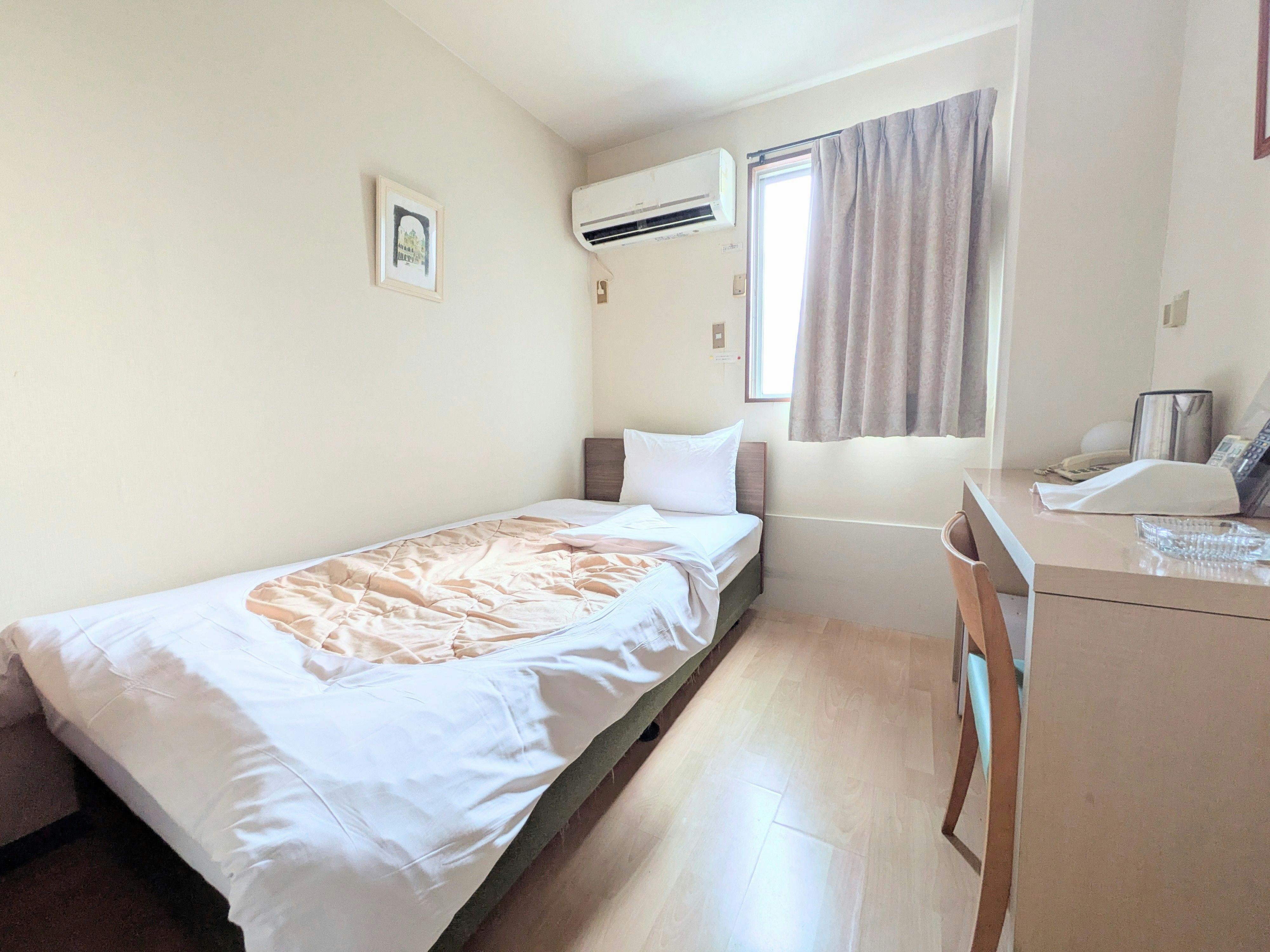 【Bebas Rokok】Kamar Single Gaya Barat