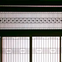 정교하게 디자인된 대나무 문.