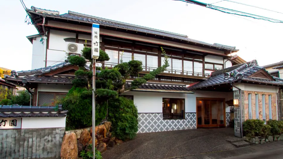 Chikuen Ryokan