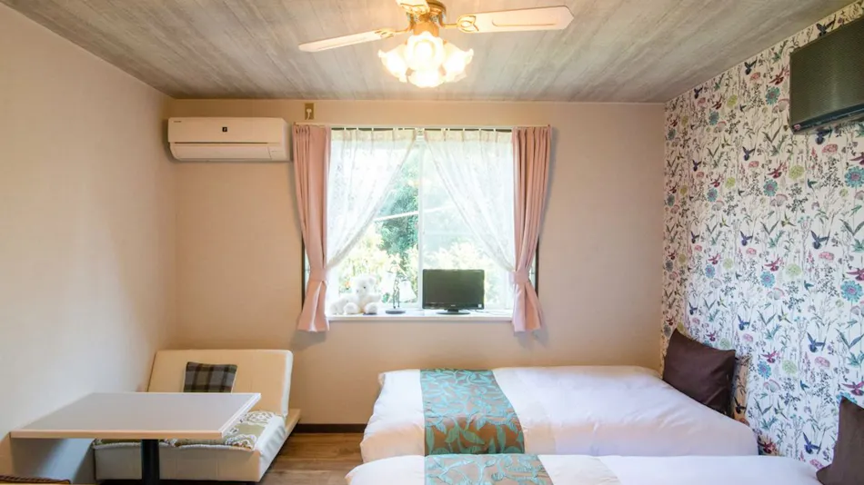 Manazuru Pension Alhambra