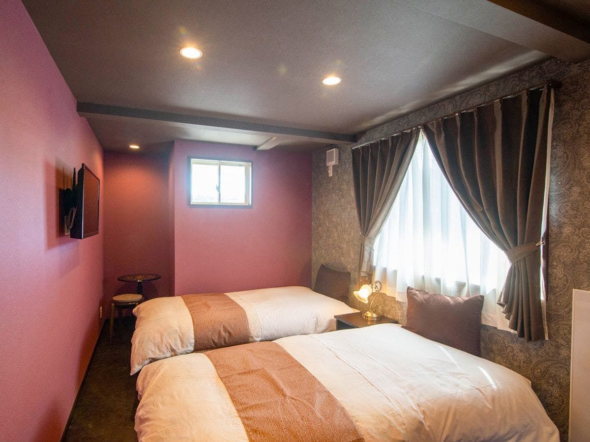 Manazuru Pension Alhambra