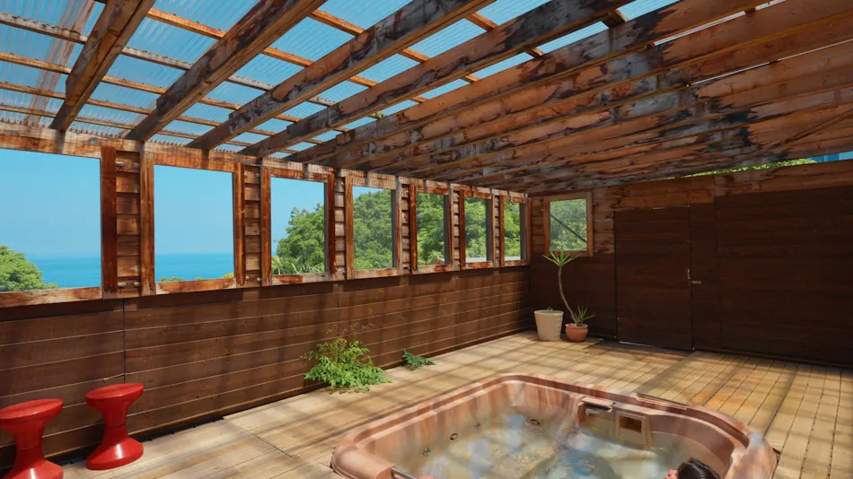 Manazuru Pension Alhambra