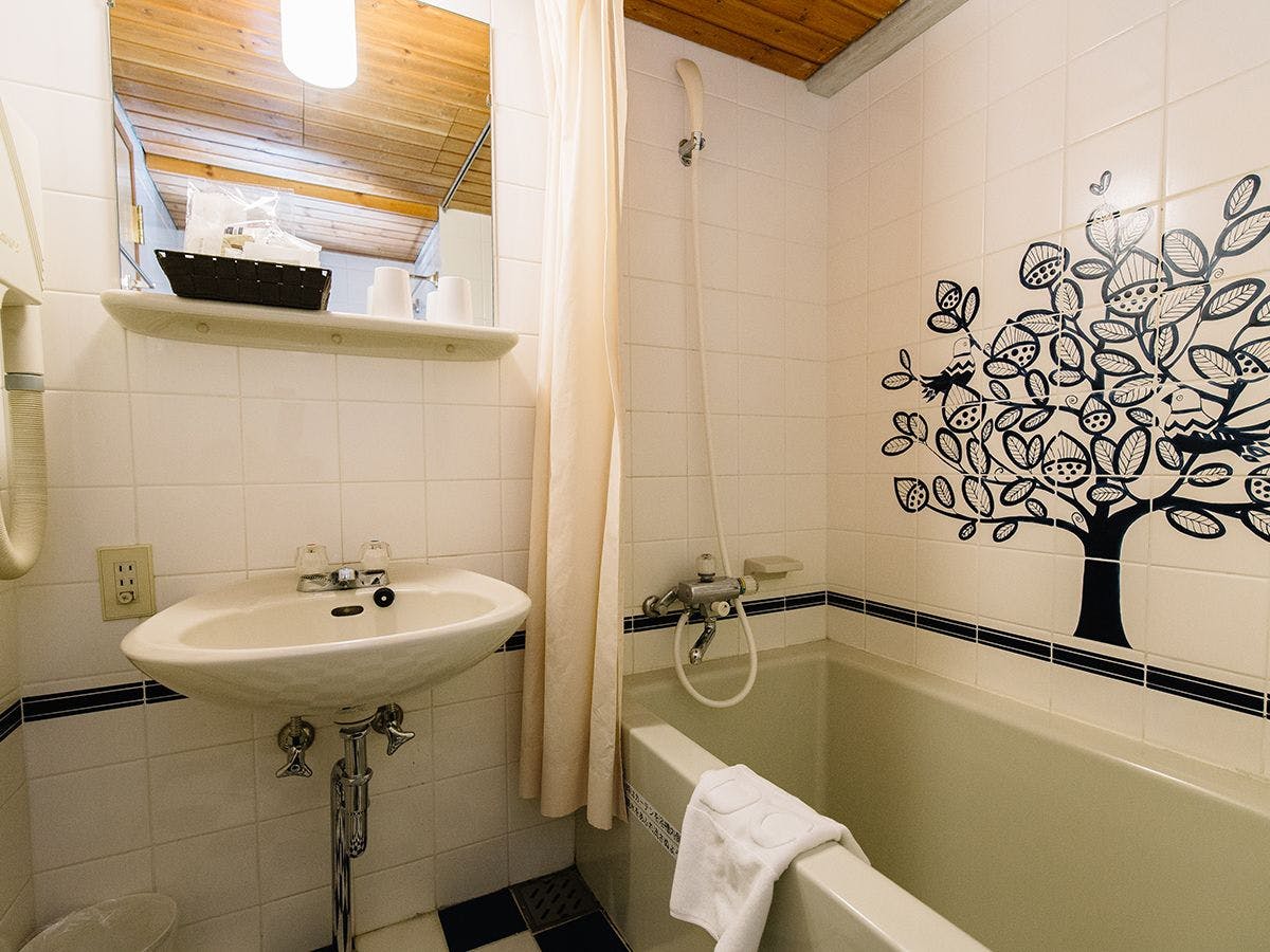 ห้องน้ำและห้องสุขาในห้องพัก