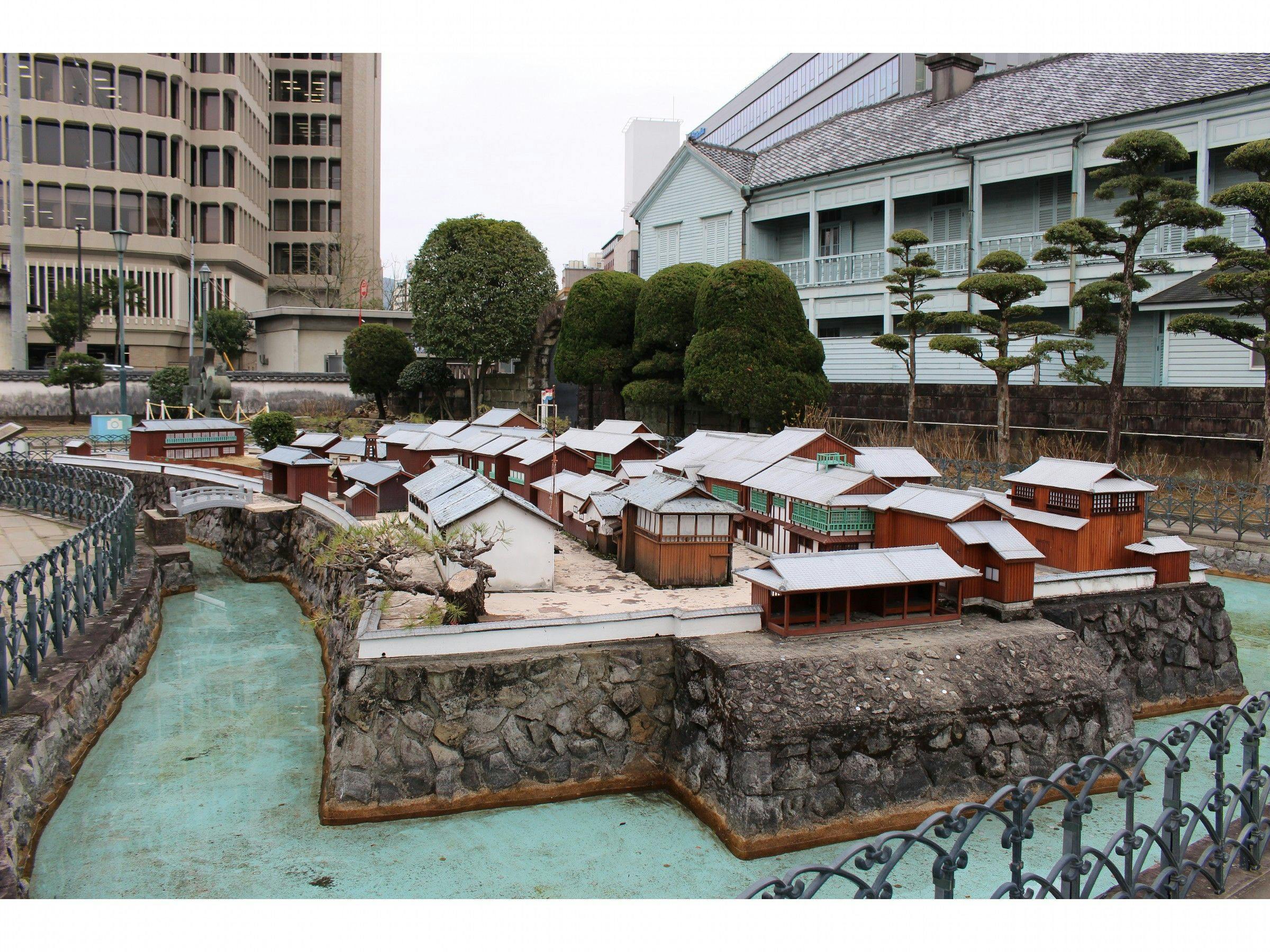 ประมาณ 7 นาทีโดยการเดินจาก Dejima Nagasaki ไปยังโรงแรม.