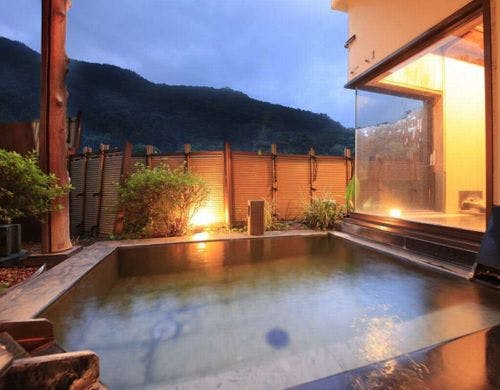 「山の湯」露天風呂