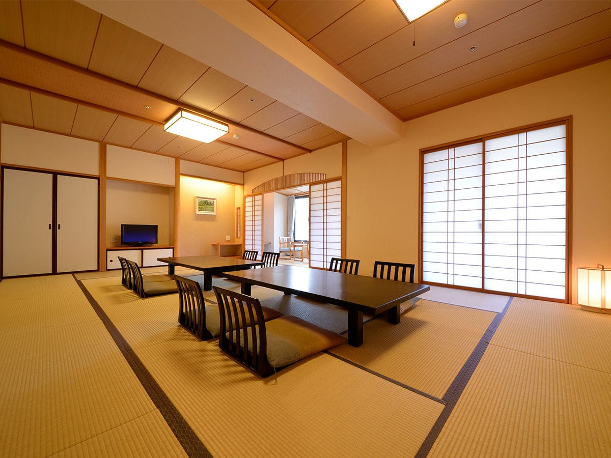 Iizaka Onsen Surikamitei Ootori
