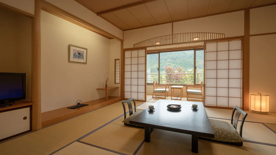 Iizaka Onsen Surikamitei Ootori