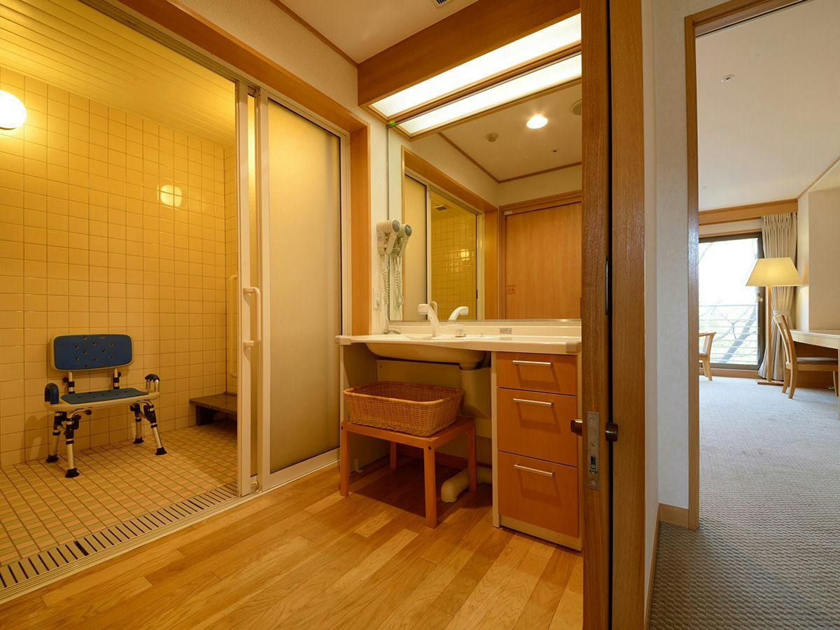 Iizaka Onsen Surikamitei Ootori