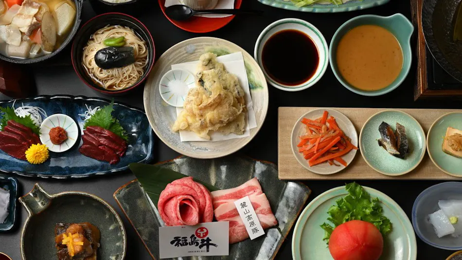 Iizaka Onsen Surikamitei Ootori