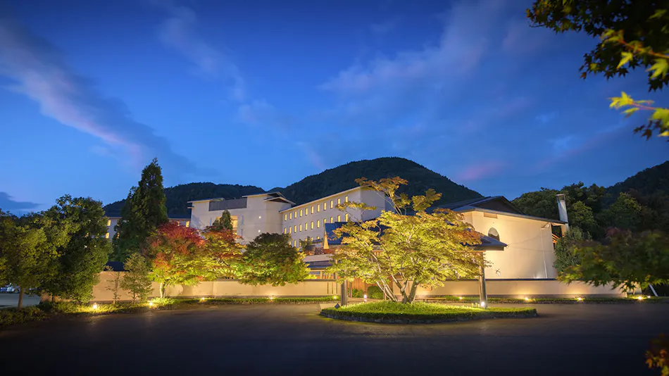Iizaka Onsen Surikamitei Ootori