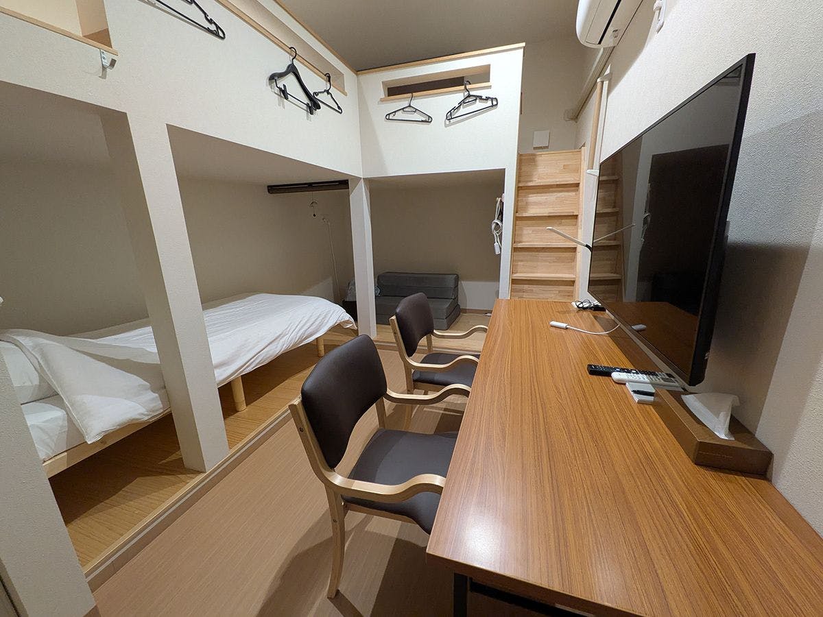 Hiroshima Saijo Station Front Youth Hostel