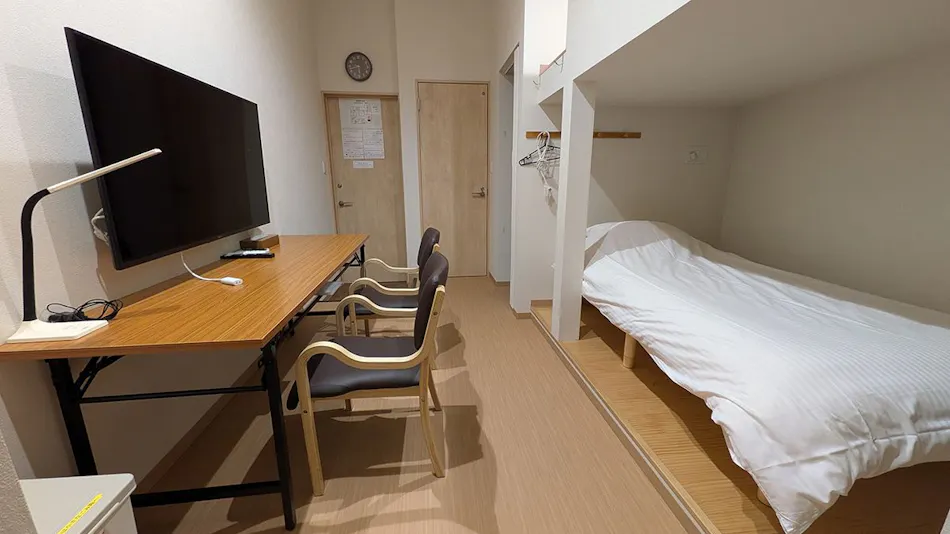 Hiroshima Saijo Station Front Youth Hostel