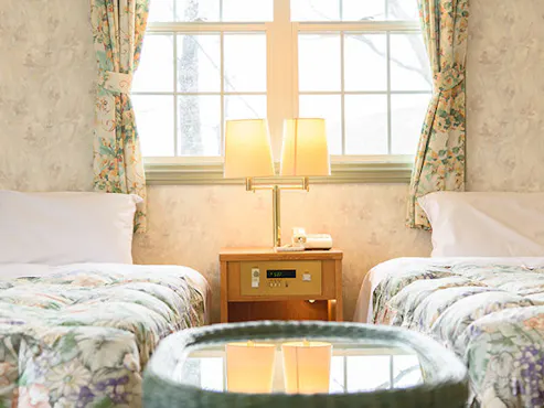 【อาคารเสริมที่สอง - ห้องเตียงคู่】