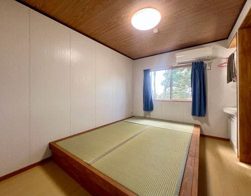 【一階ワーケーションルーム】