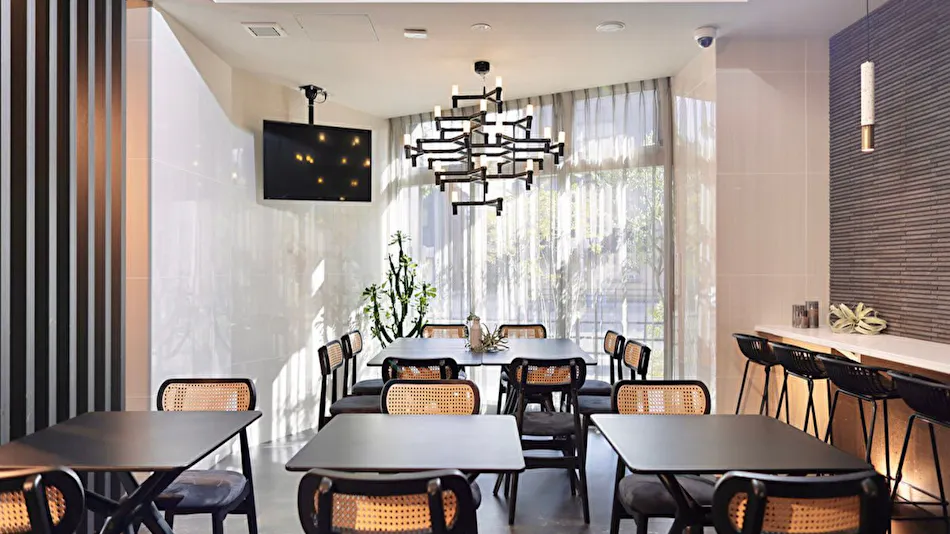 Tennoji Crystal Hotel