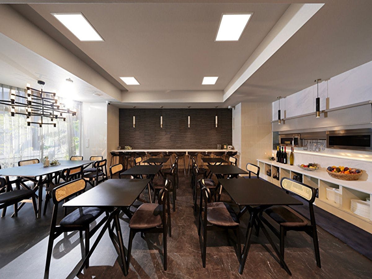 Tennoji Crystal Hotel