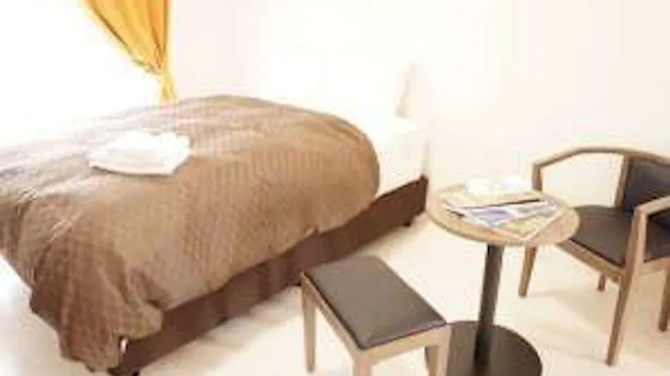 Mr.KINJO in front of Children's Hospital