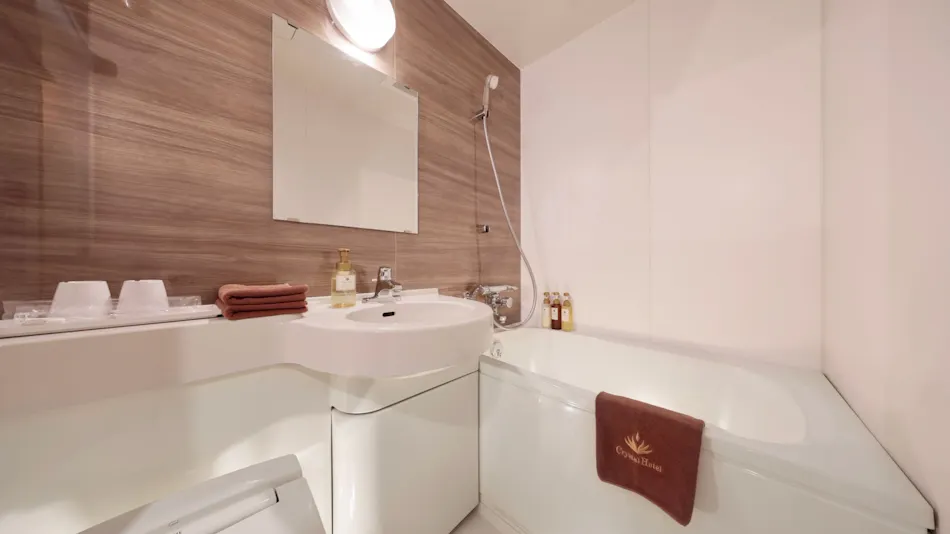 Shinsaibashi Higashi Crystal Hotel
