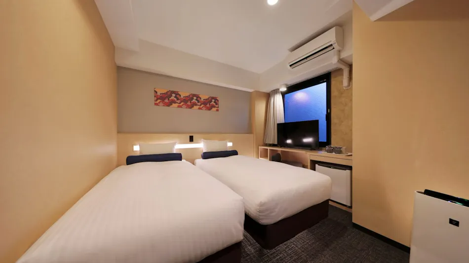 Shinsaibashi Higashi Crystal Hotel