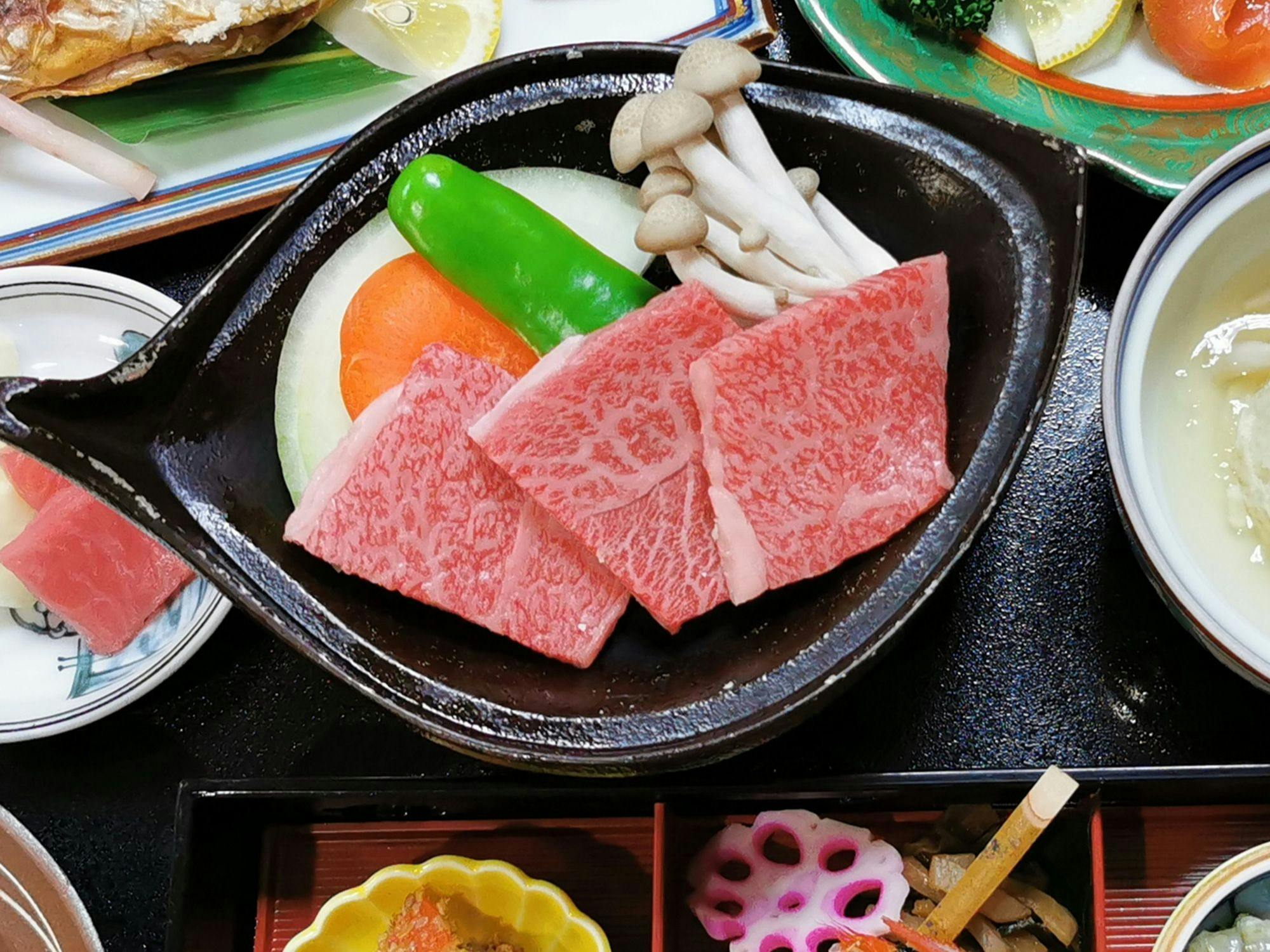 Shiozawa Onsen Shichihokan