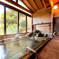 น้ำพุร้อน|มีทางลาดและราวจับ ปลอดภัย.