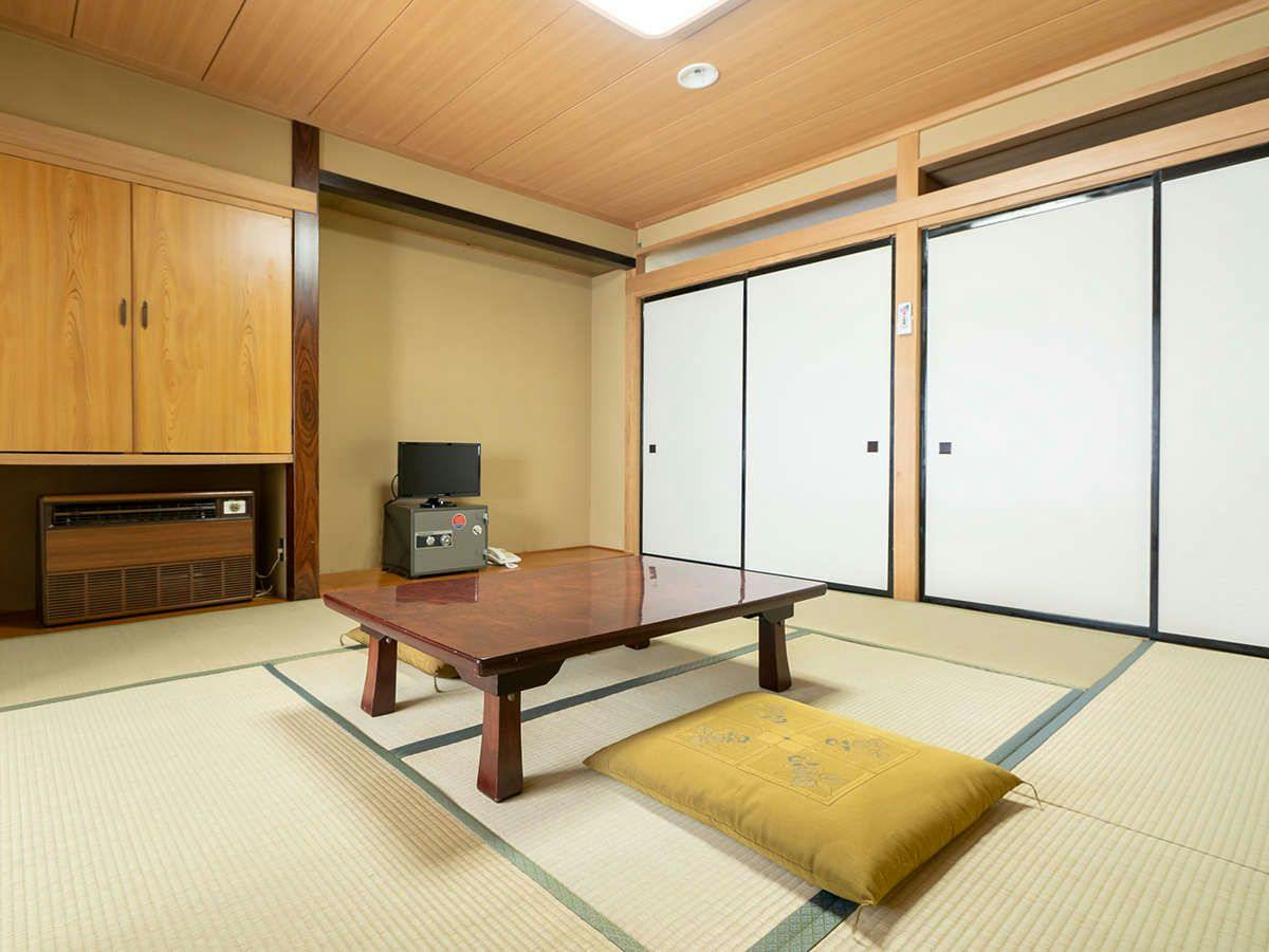 Japanese-style room with 10 tatami mats and BT (2-4 persons)