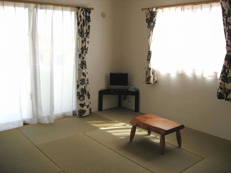 Ryukyu Beeg Japanese-style room