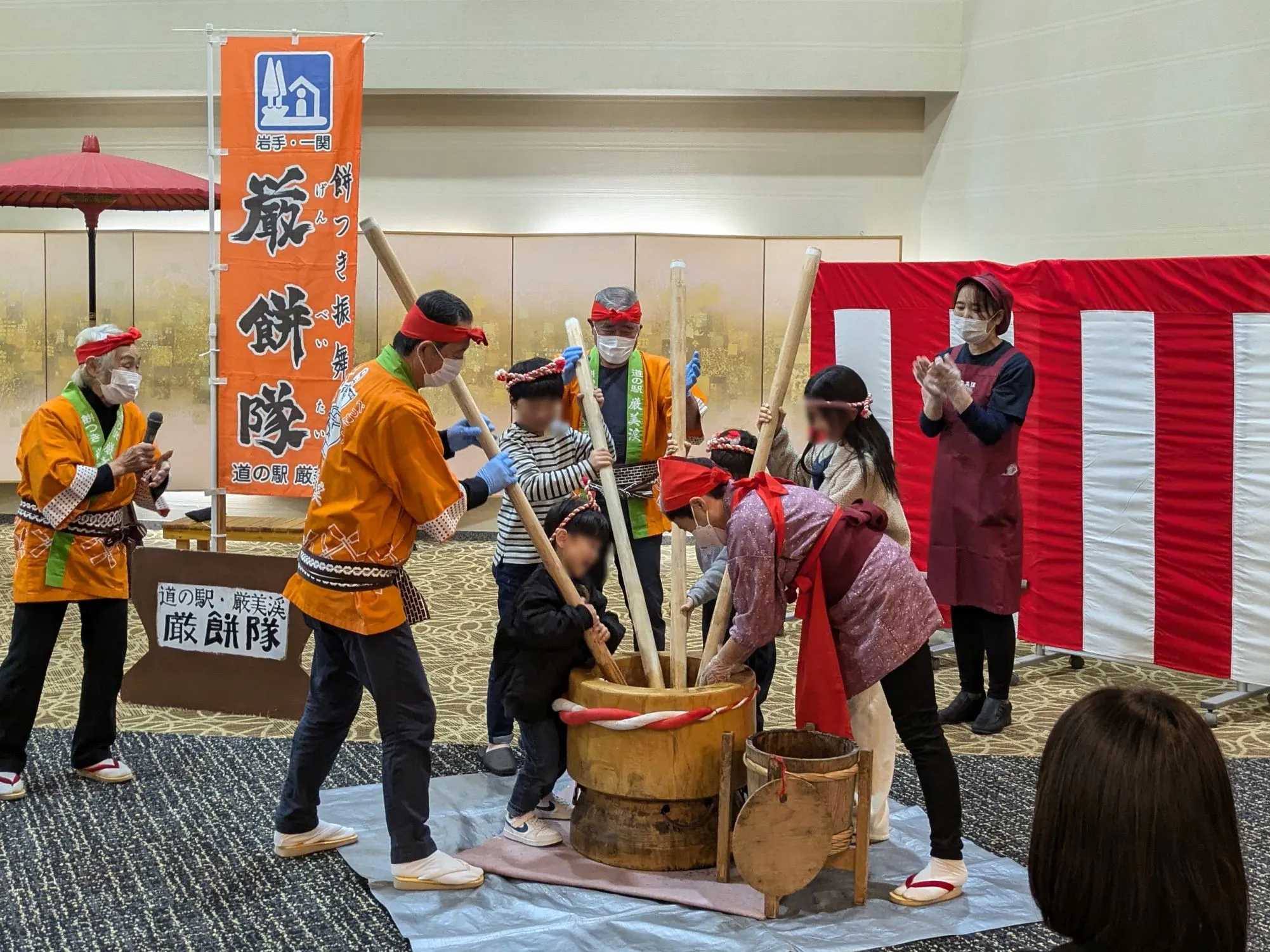 วันเสาร์ที่สามของเดือนมีกิจกรรมท้องถิ่นจัดขึ้น