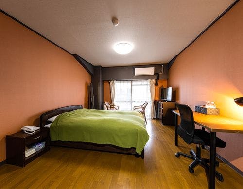 ・＜ビジネスルーム　ダブル一例＞