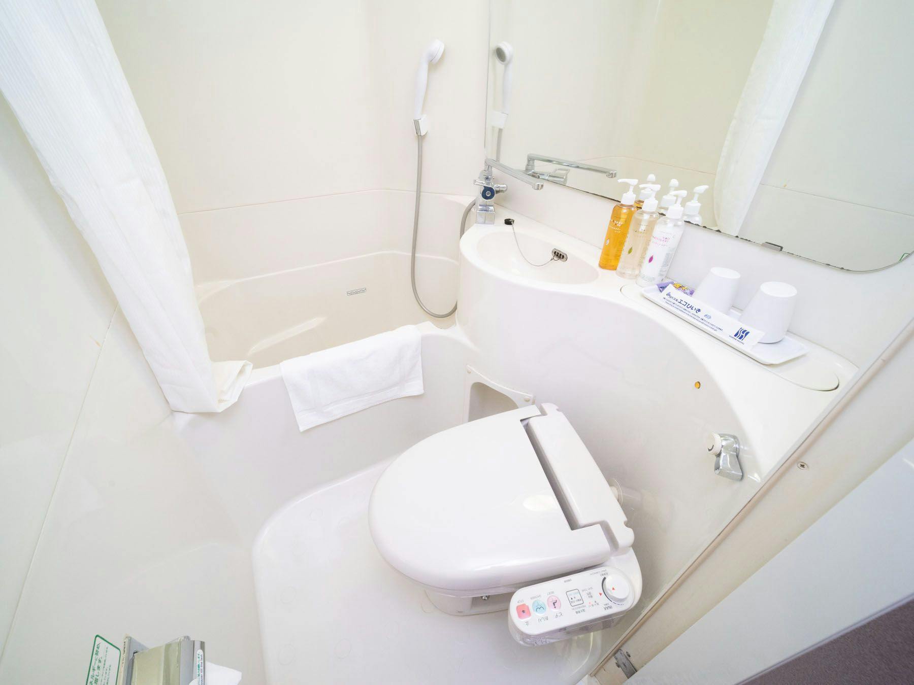 Semua bilik dilengkapi dengan bilik mandi unit.